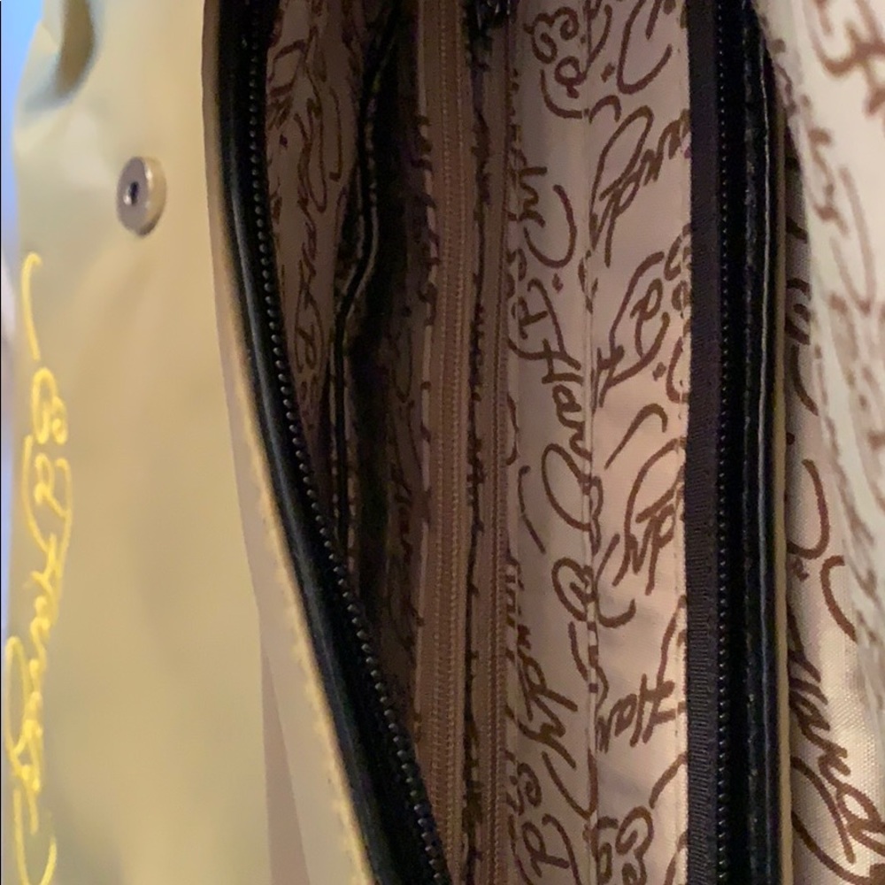 Purse - Picture 5 of 5